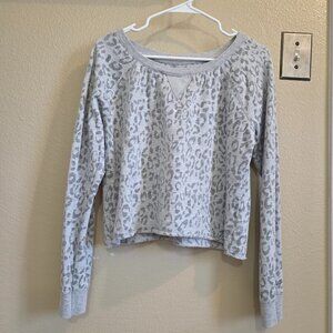 Aeropostale Womens Leopard Print Cut off long Sleeve Sweater Size Medium